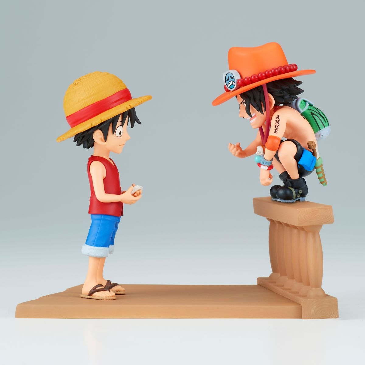 BANDAI One Piece - World Collectible Figure - Luffy & Ace