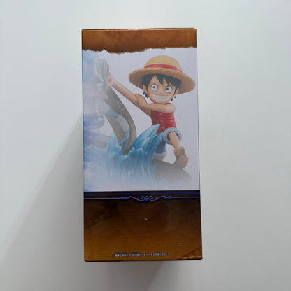 BANDAI One Piece World Collectable Figure Log Stories Monkey D. Luffy Vs Sea Monster
