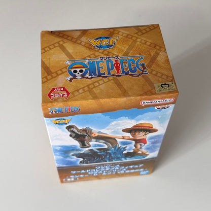 BANDAI One Piece World Collectable Figure Log Stories Monkey D. Luffy Vs Sea Monster