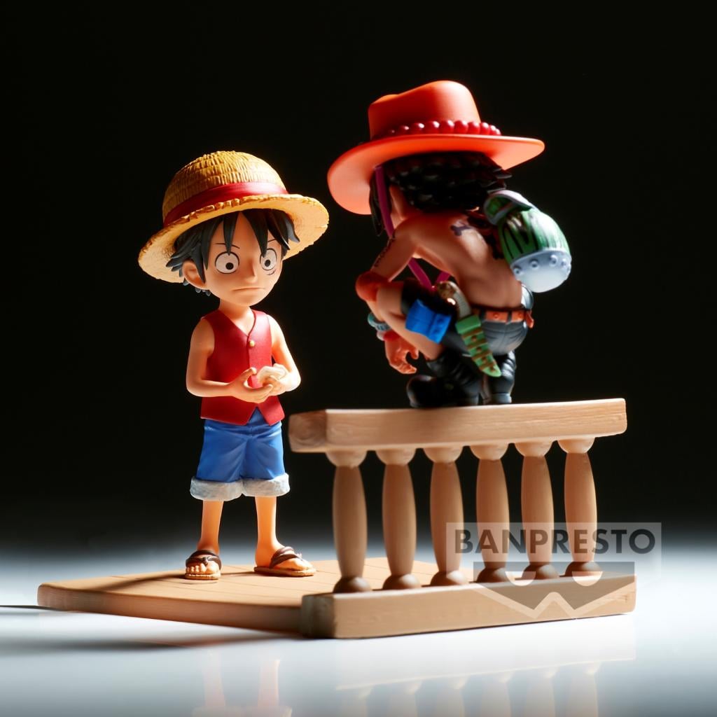 One Piece World Collectible Figure Luffy & Ace