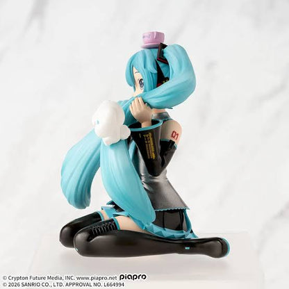 Hatsune Miku x Cinnamoroll Choko-nose Premium Figure (Fluffy Ver.)